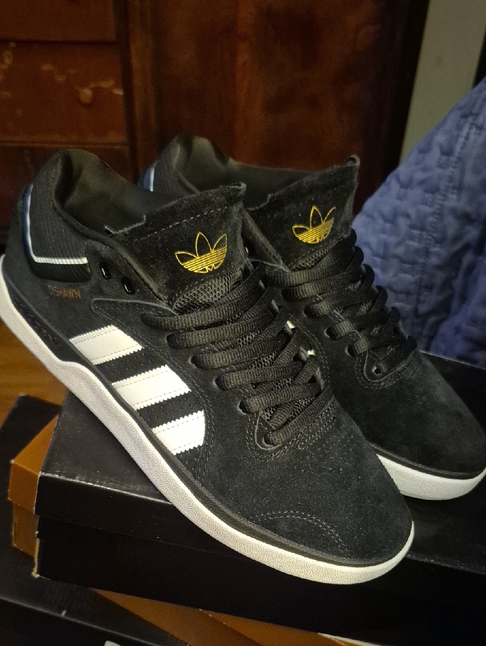 Sz9 Tyshawn Adidas Men’s Black Suede Skate Shoes